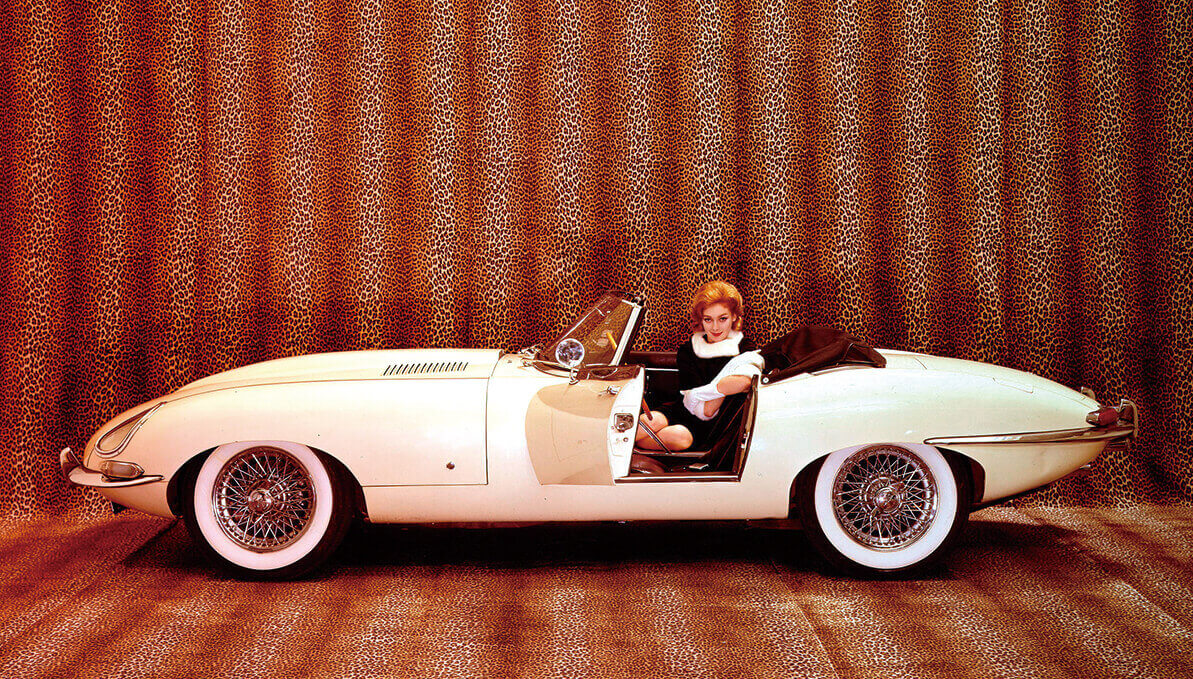 ジャガー・Eタイプ」は、ル・マンの栄光をまとった1950〜1960年代の