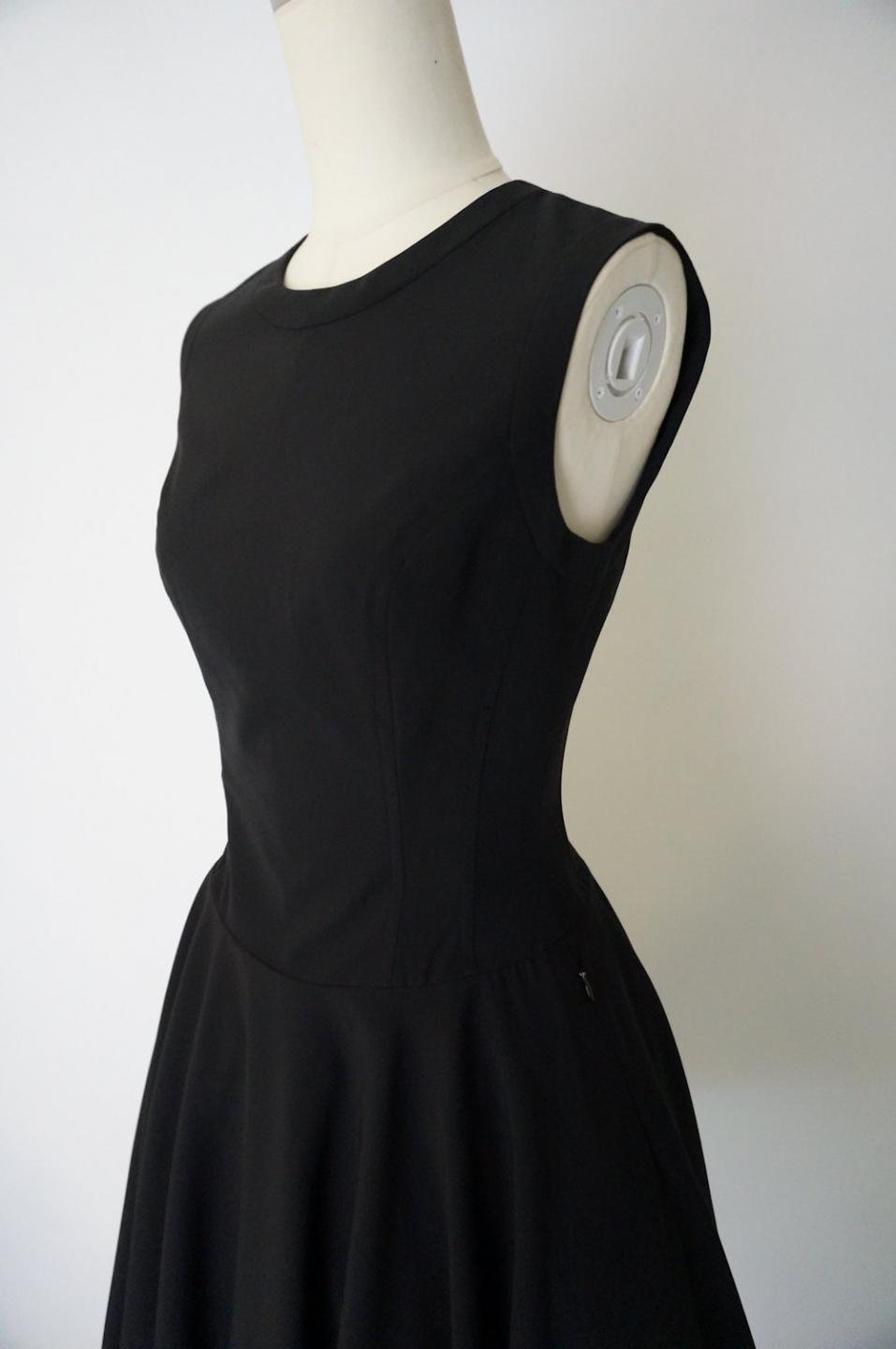 Rental Little Black Dress ten. / FOXEY ラウンドネック たっぷり