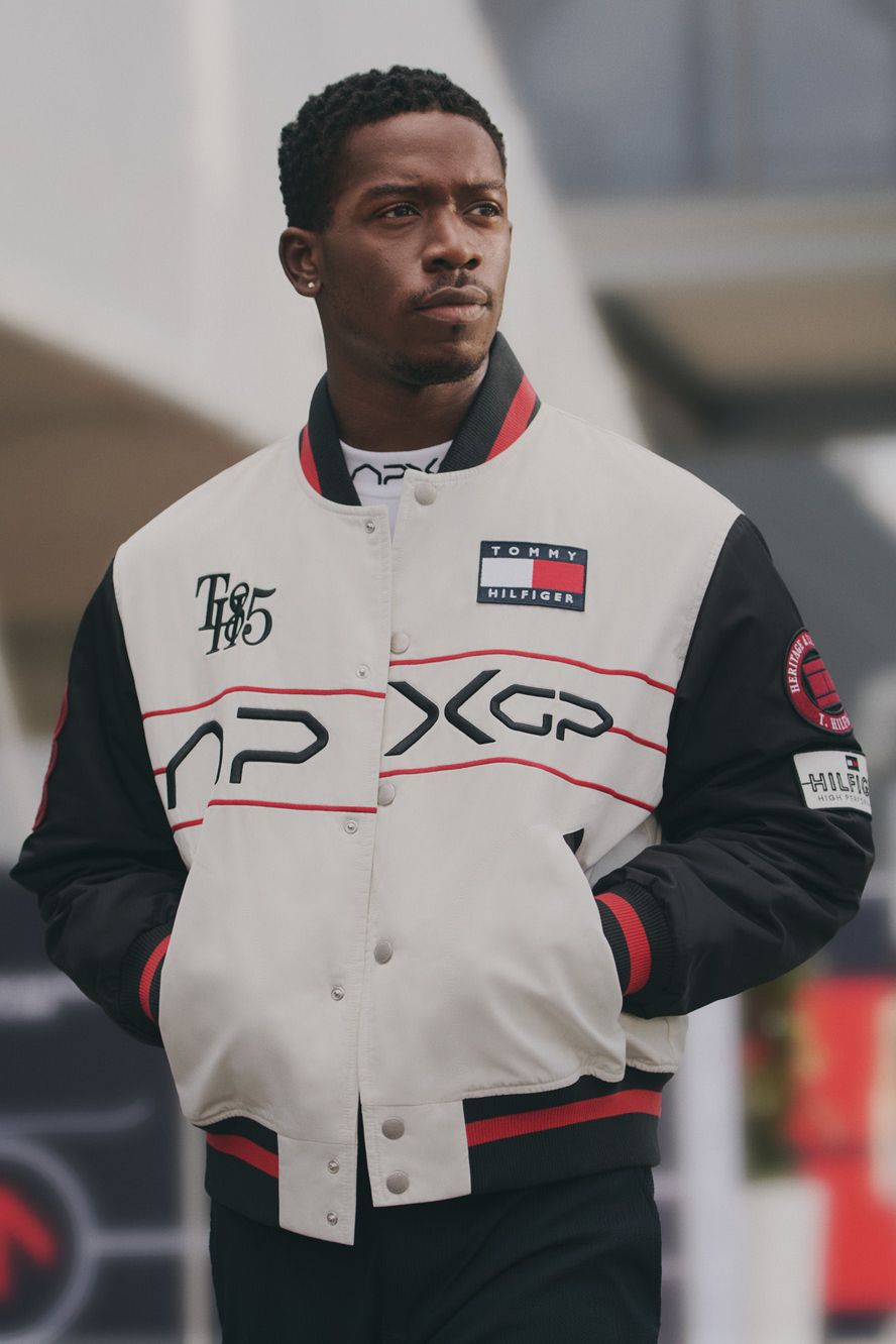 トミー ヒルフィガーが『F1／エフワン』とパートナーシップを組んだ