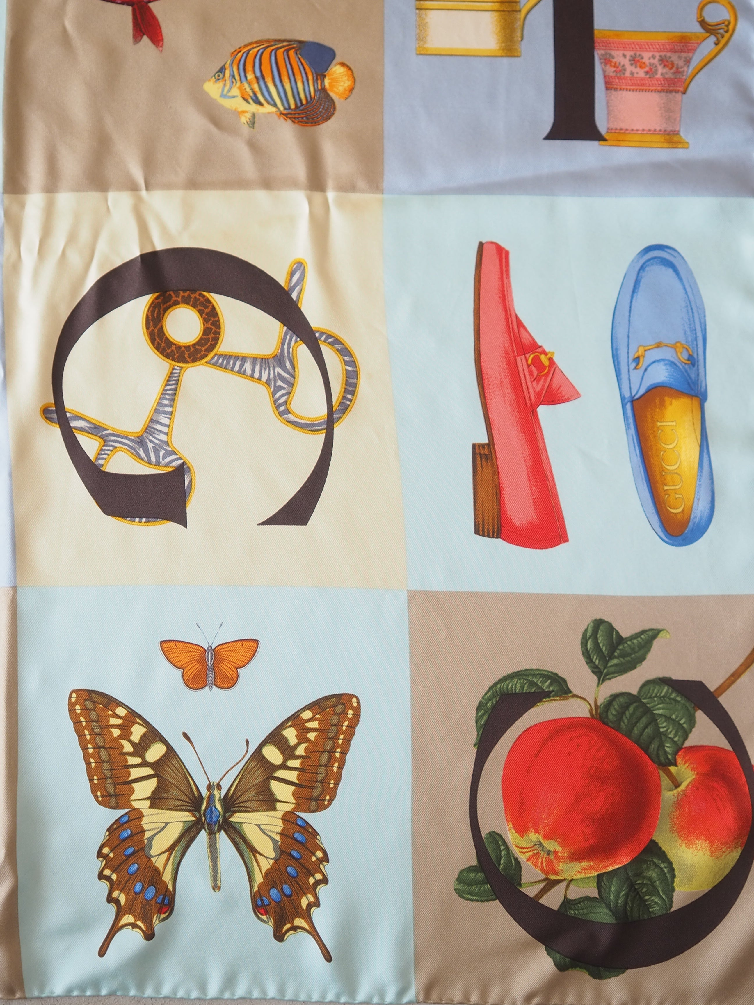 GUCCI グッチ オールド スカーフ マルチカラー ロゴ イラスト シルク