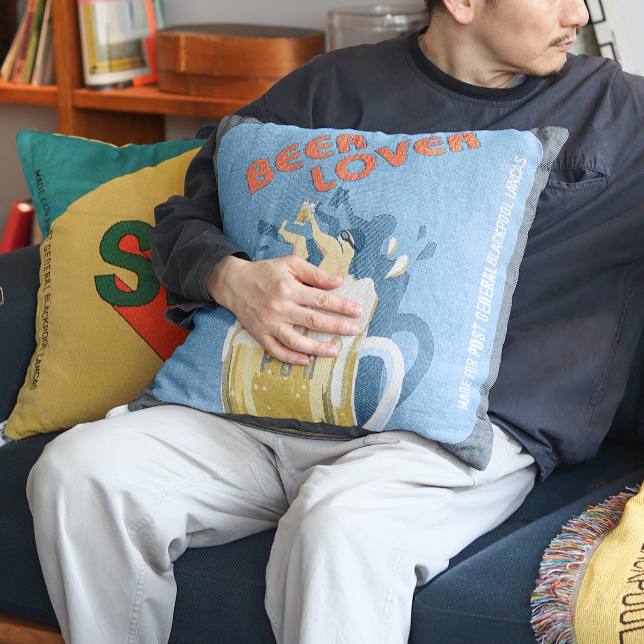 TO-GO CUSHION COVER / トゥーゴークッションカバー - BEER LOVER