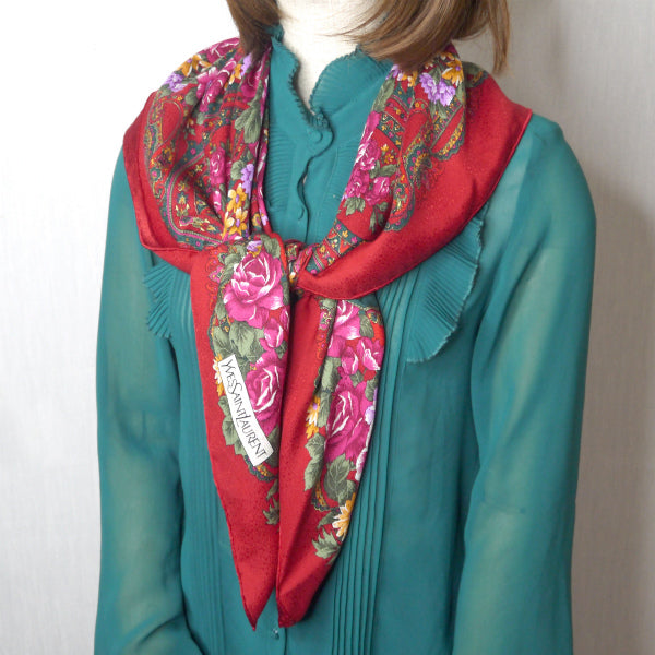 Yves Saint Laurent シルクスカーフ148㎝ Yves Saint Laurent シルク