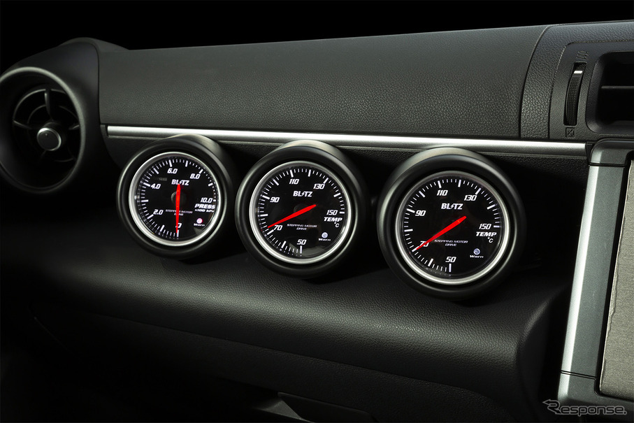 ブリッツ、レーシングメーターパネルにGR86/BRZ用を追加…コクピットを