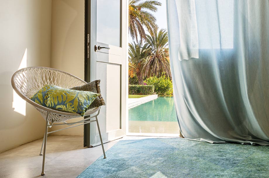 伝統とコンテンポラリーの融合～ ＜フィスバ＞のファブリックで暮らし