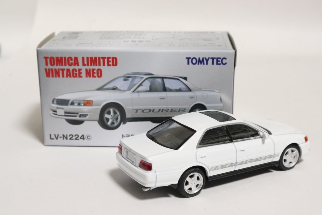 TOMICA LIMITED VINTAGE NEO チェイサー 2台セット TOMICA LIMITED