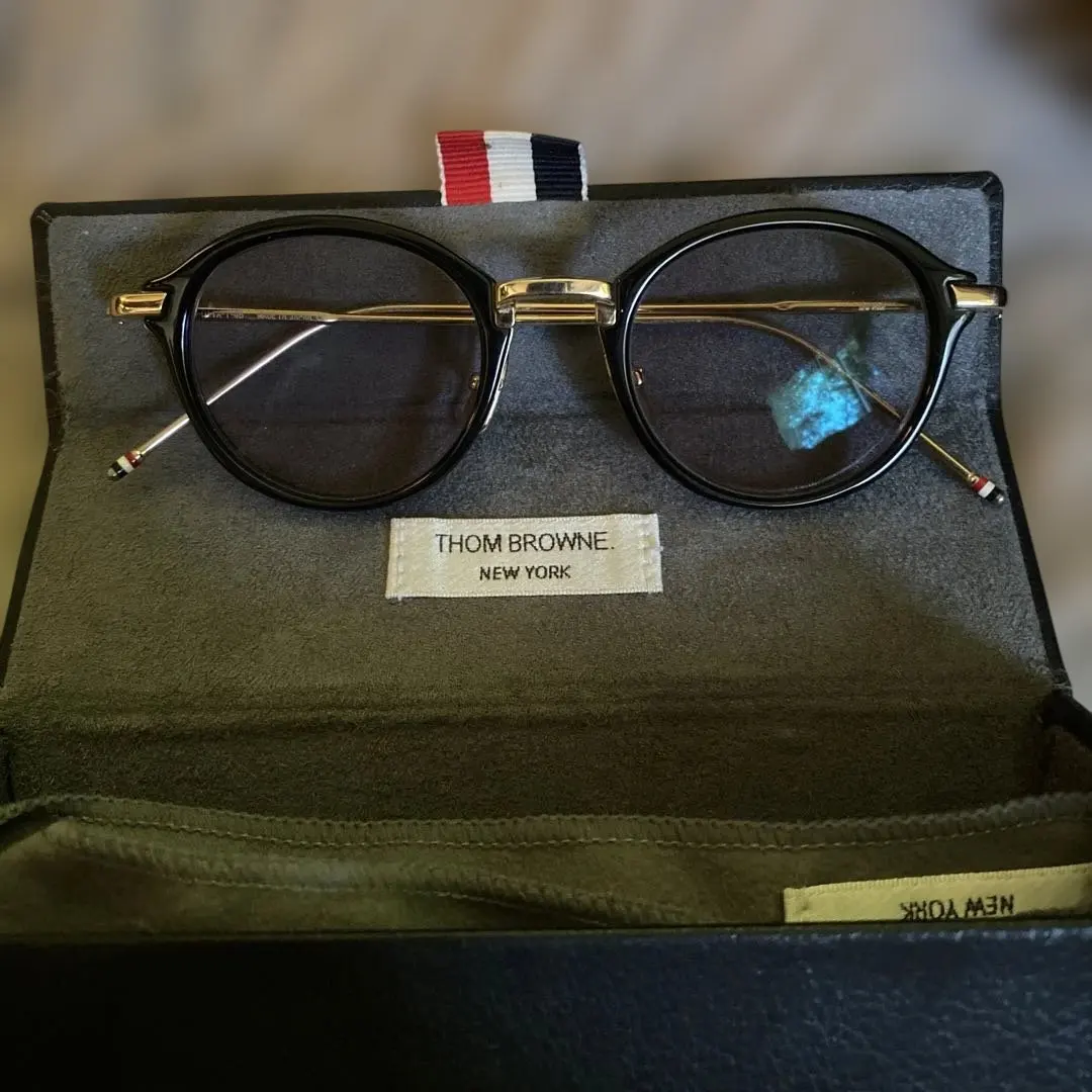 2026年最新】THOM BROWNE TB 011Aの人気アイテム - メルカリ