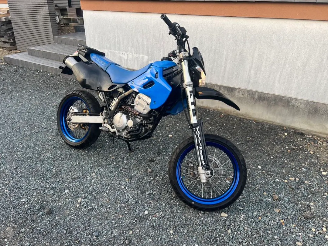 2026年最新】dトラッカー250 タンクの人気アイテム - メルカリ