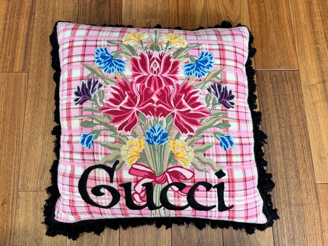 2026年最新】GUCCI クッションの人気アイテム - メルカリ
