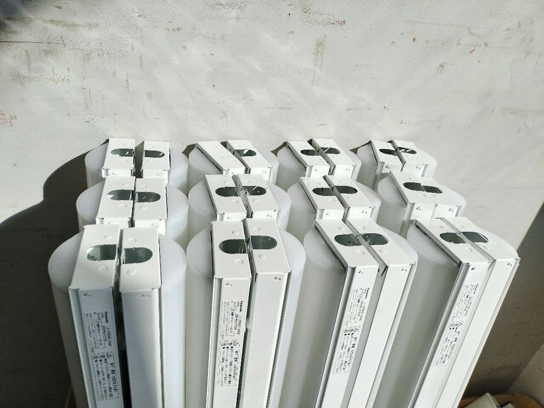 ベースライト NNL4100EWT LE9 2000lm 4000k24台 ライト・照明