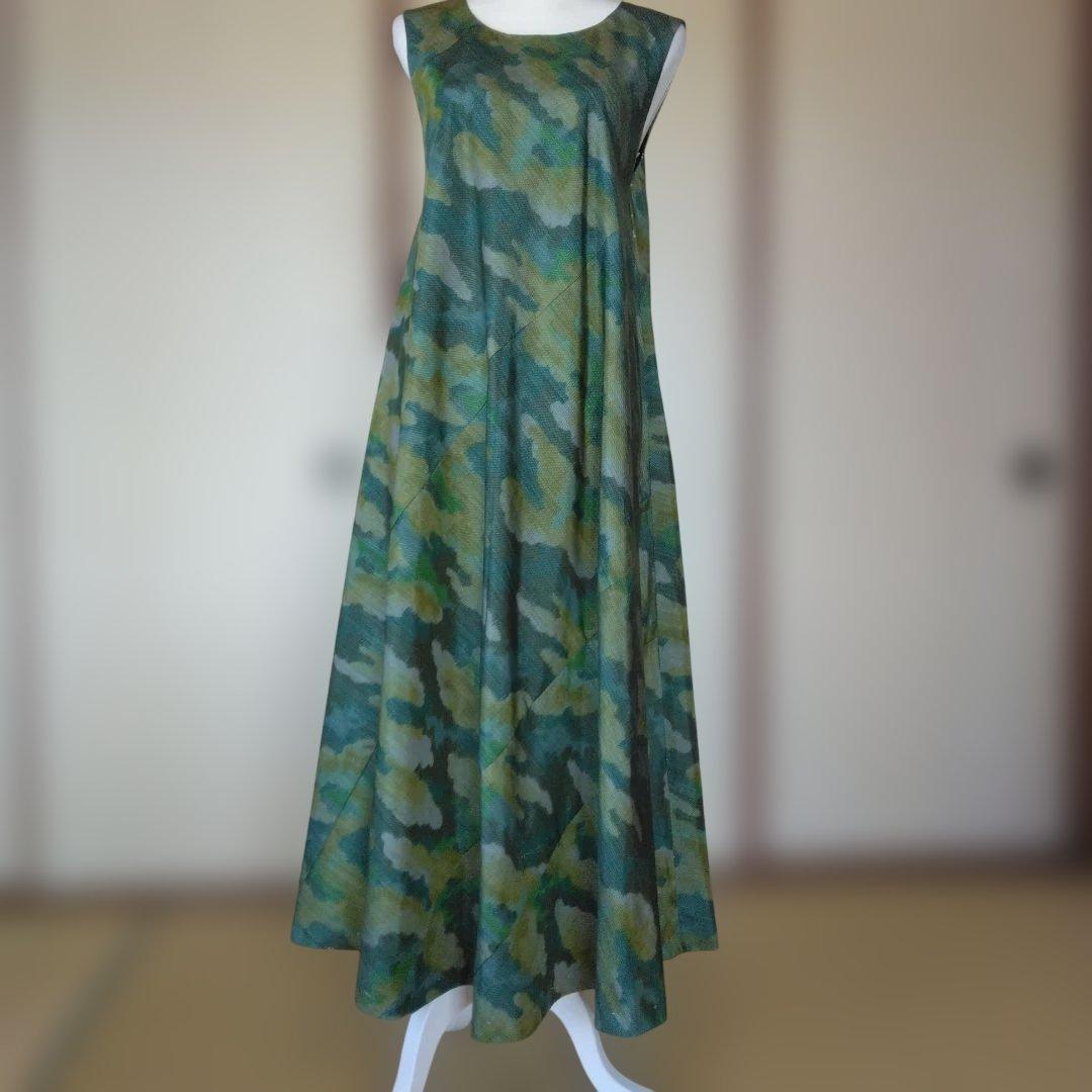 白大島紬の解き生地から、 バイアス仕立てロングフレアーワンピース M