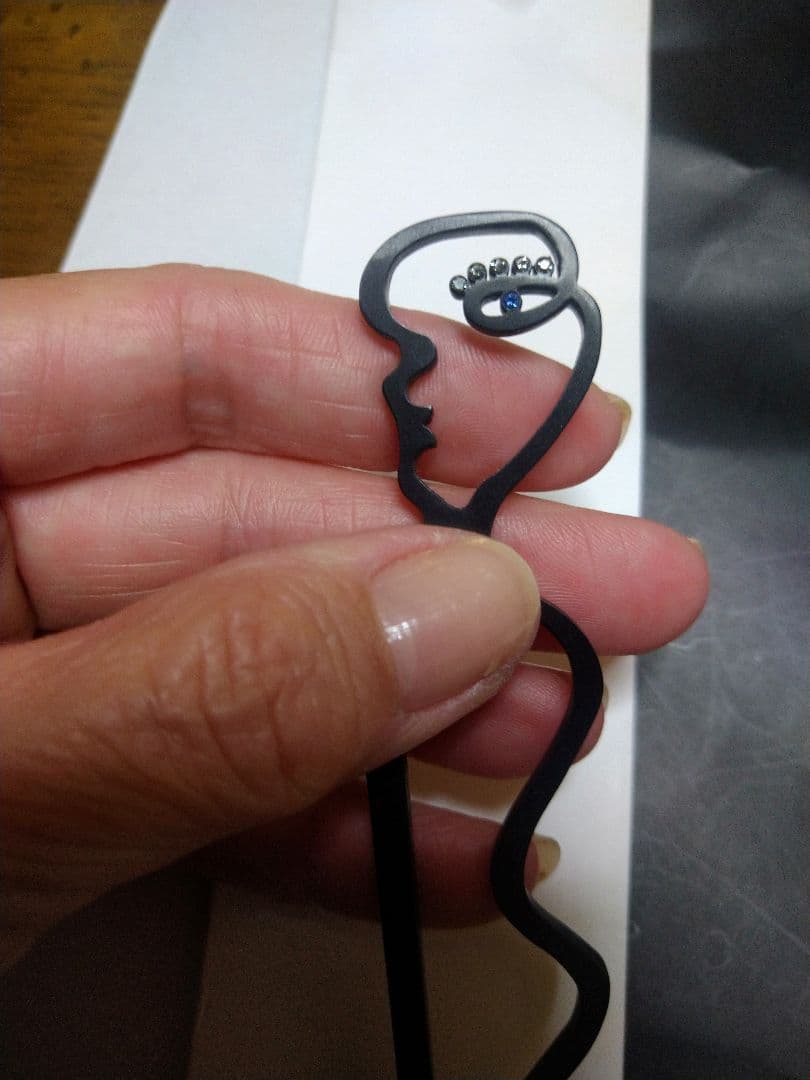 コレットマルーフ ☆サーリアルマスクヘアピン