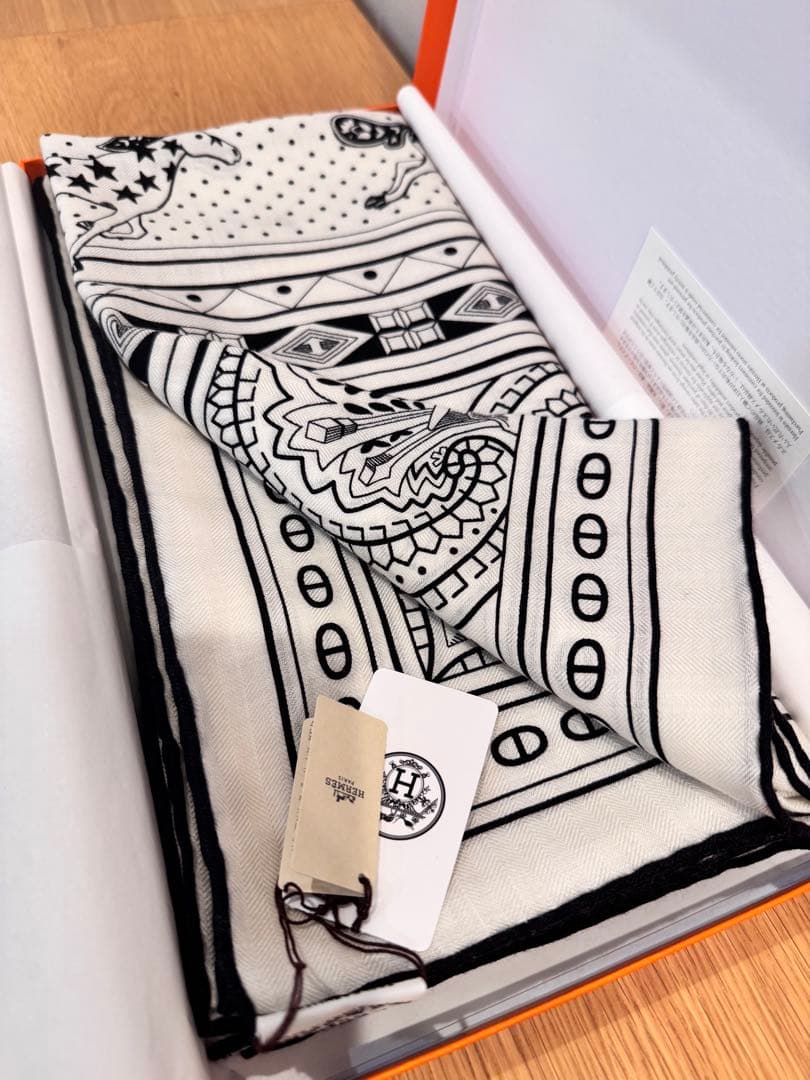 【新品大人気】　エルメス　カレジェアン 《シュヴァル・ドゥ・クール・バンダナ》