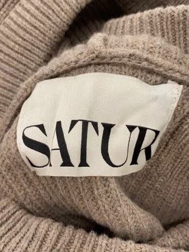 SATUR セター カシミヤ混 ロゴ ニットフーディー L パーカー - メルカリ