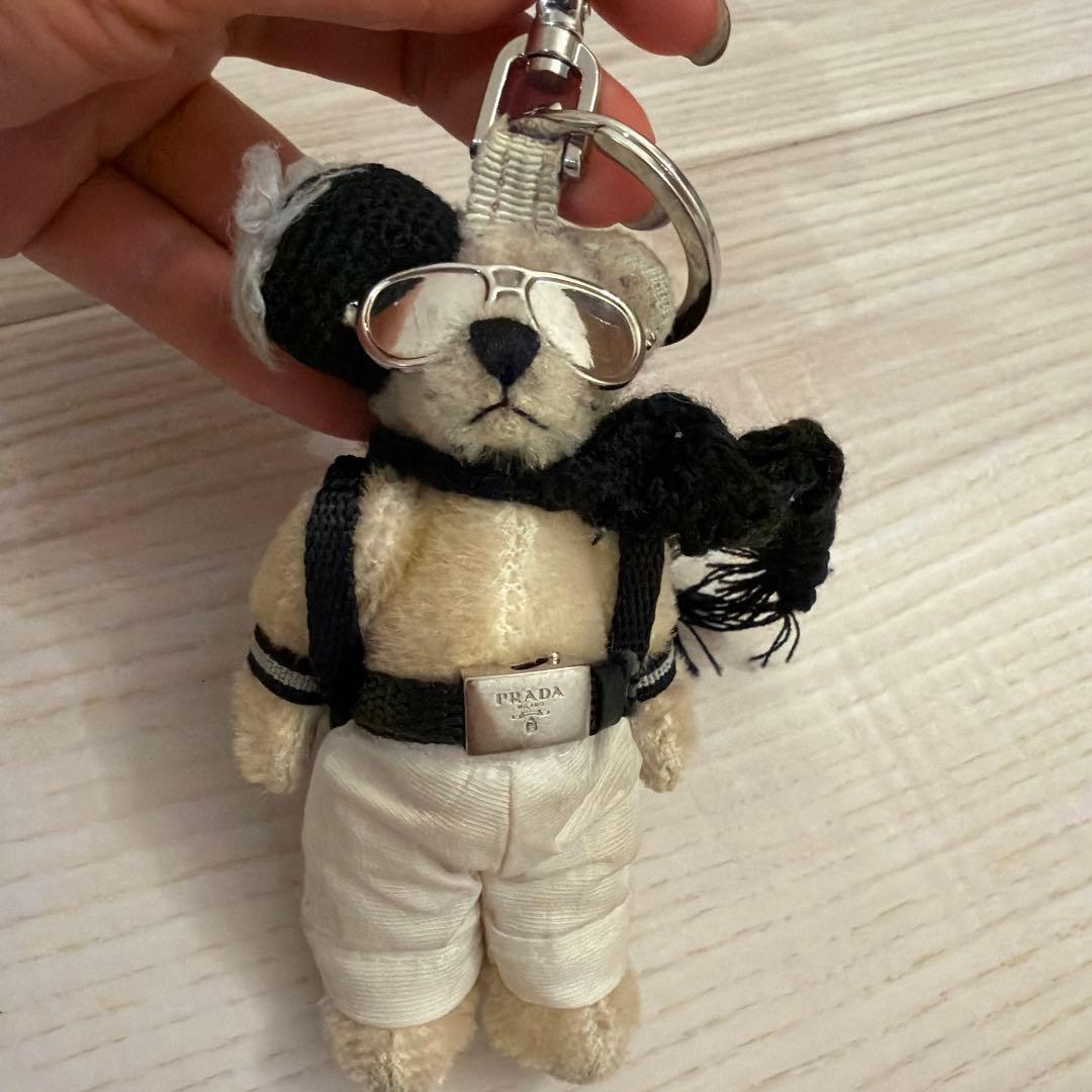 PRADAベアーキーチャーム Prada Bear Trick Keychain | Saks Fifth Avenue