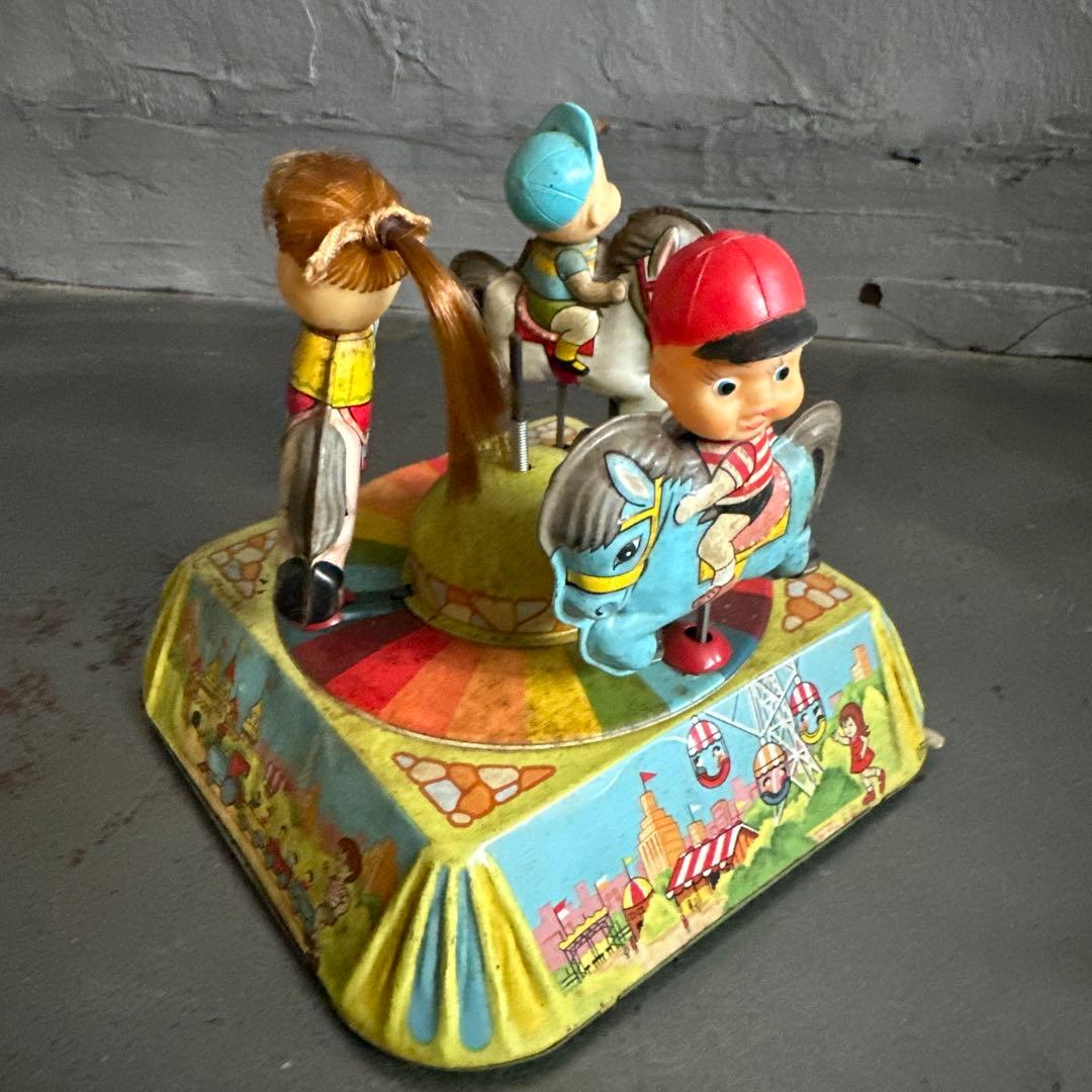 アンティーク ブリキメリーゴーランド カラフル アンティーク ブリキメリーゴーランド カラフル ブリキ