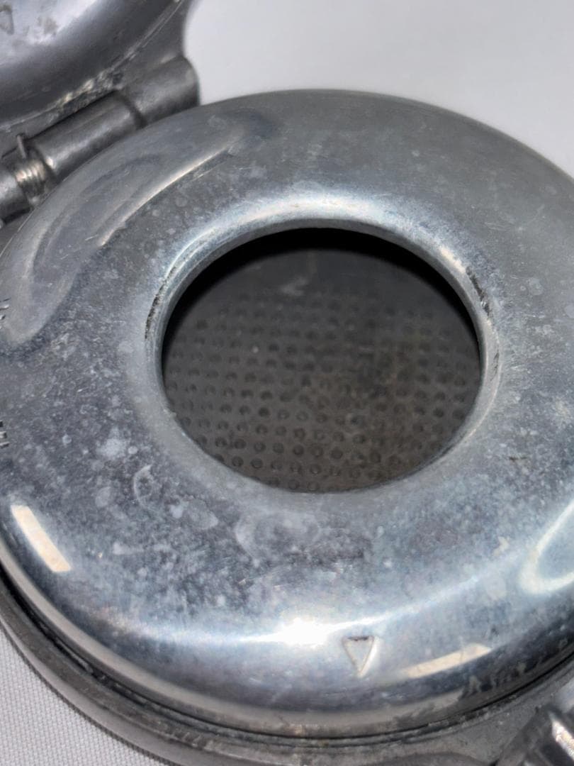 Vivienne Westwood 携帯灰皿 廃盤 小物入れ | 激安通販のイーサプライ