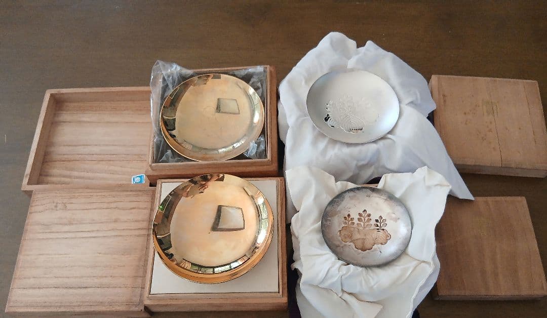 n*1様 マリー・アントワネット・セーヴルの肖像画のメダリオン陶器製