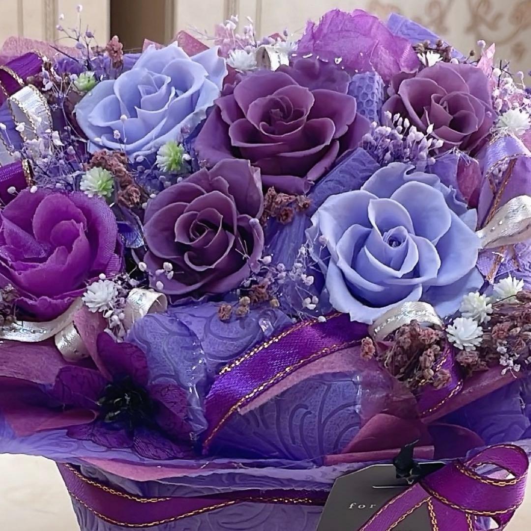 ✨大人気のミックスバラプリザーブド✨花束アレンジ✨ラッピングのまま