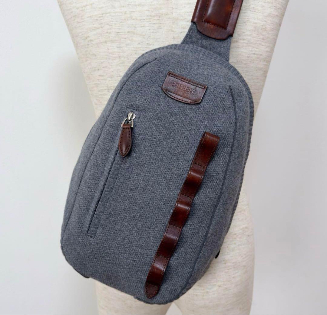 入手困難！超美品！名作‼︎ベルルッティ カシミヤ&パティーヌレザーボディバッグ 入手困難！超美品！名作‼︎ベルルッティ カシミヤ&パティーヌレザー