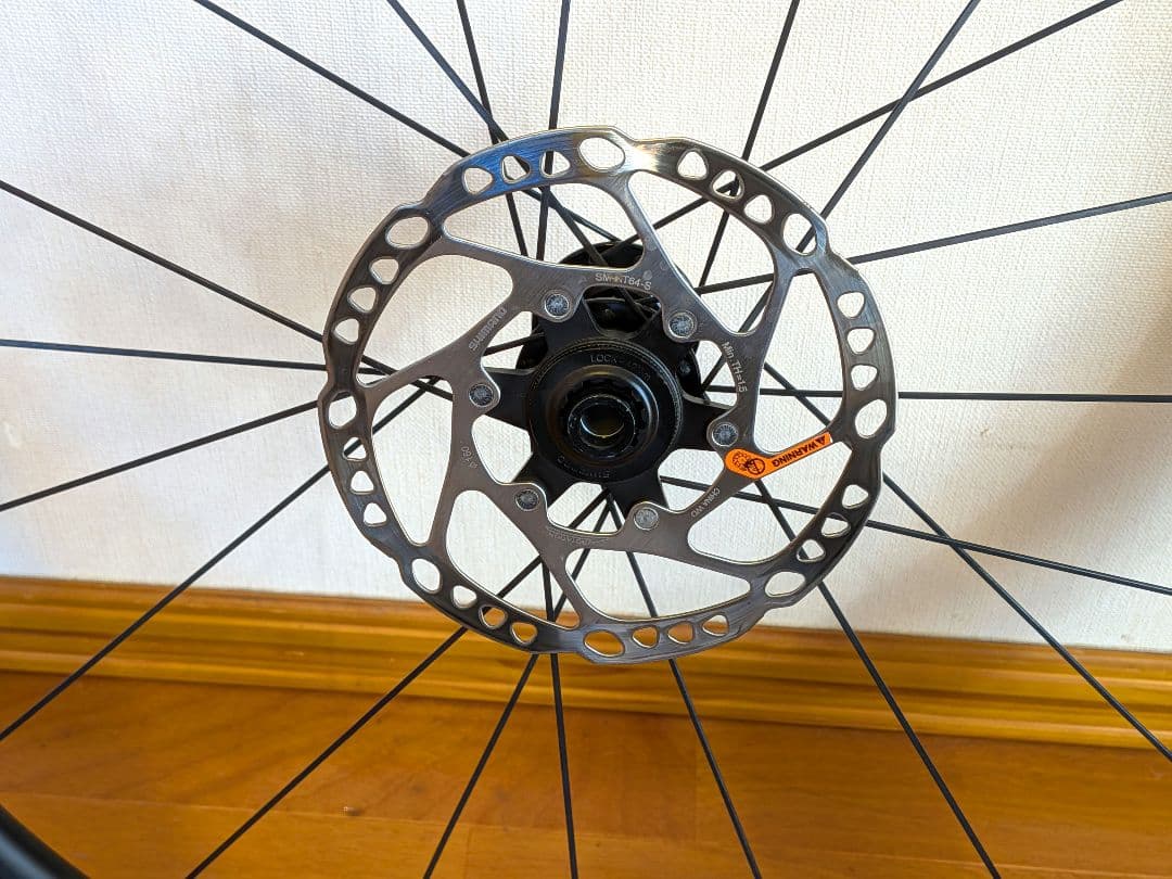 大幅値下】GUSTO アタッキ 45mmカーボン 11速スプロケ付 ディスク用