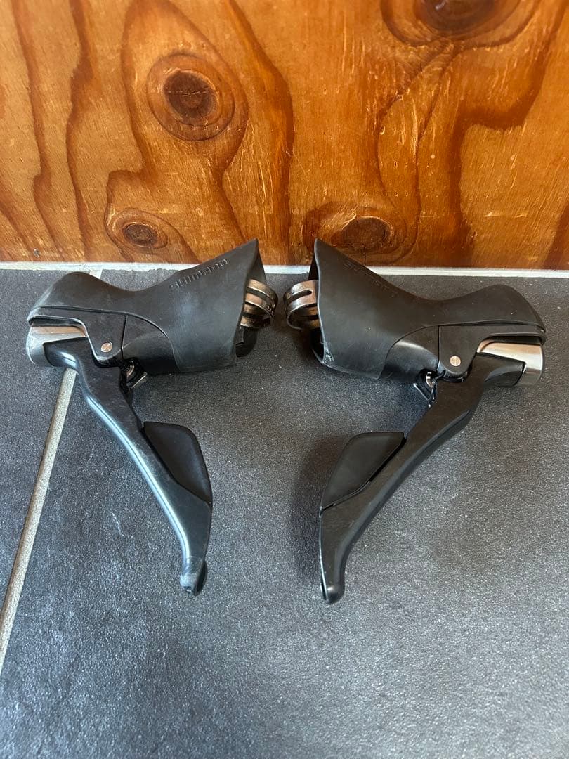 SHIMANO ULTEGRA ST6800 11速 レバー左右 リムブレーキ