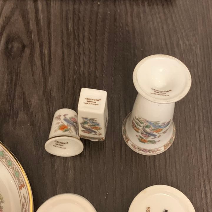 WEDGWOOD クタニクレーンミニチュアセット - メルカリ