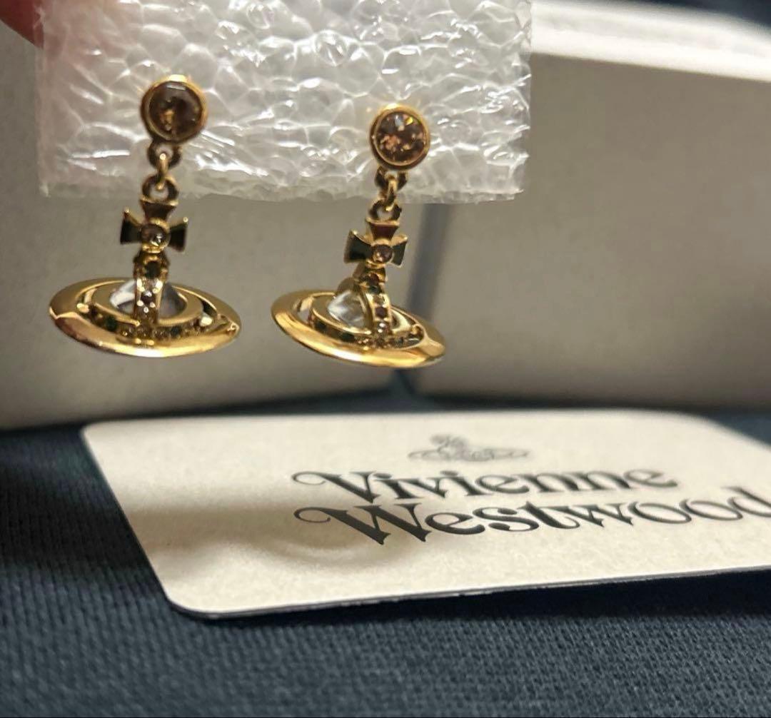 ヴィヴィアンウエストウッド ピアス 楽天市場】ヴィヴィアンウエストウッド ピアス アクセサリー ドリーナ