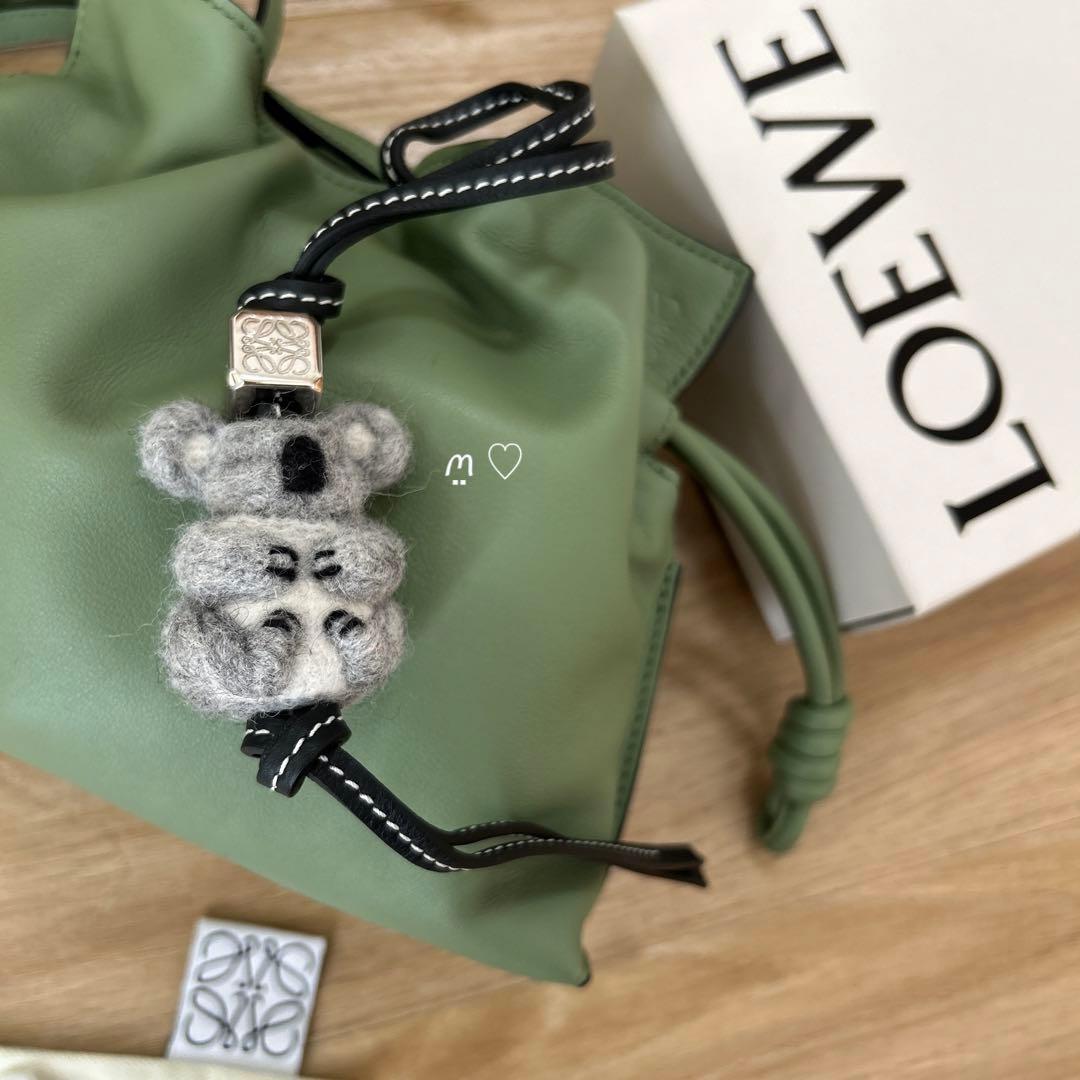 LOEWEロエベ コアラチャーム バッグチャーム キーホルダー アナグラム