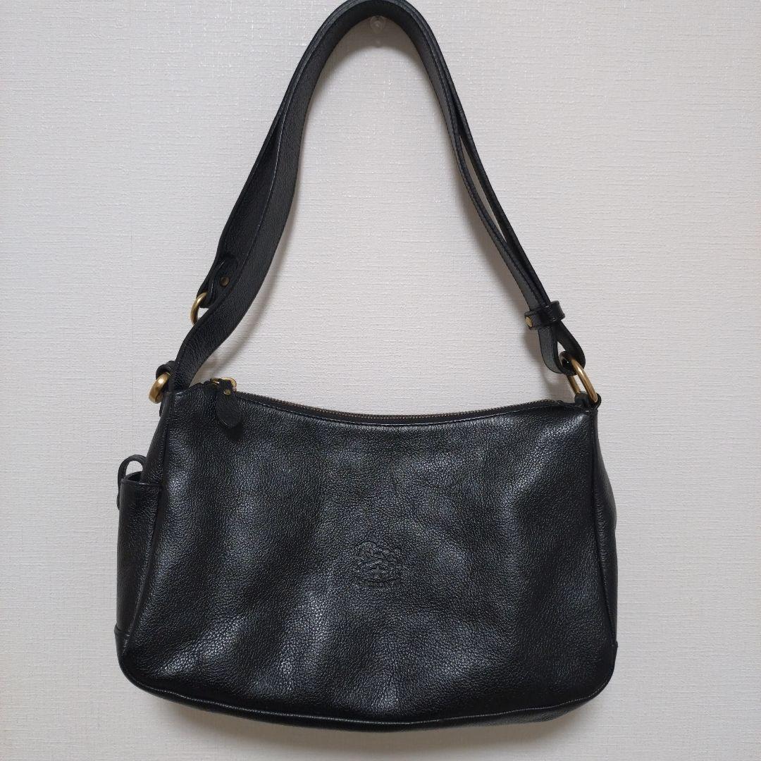 IL BISONTE ブラック レザー ショルダーバッグ