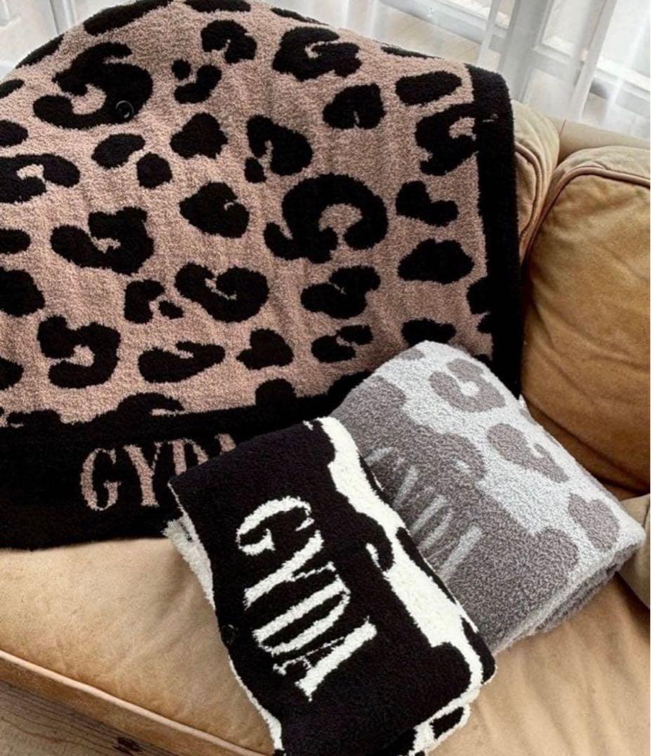 こまさん専用 GYDA ヒョウ柄 ブランケット ノベルティ - メルカリ