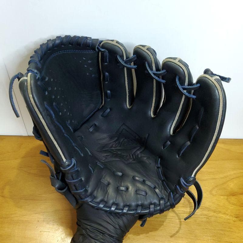 ミズノ 斎藤佑樹モデル 限定品 激レア Mizuno 投手用 軟式グローブ