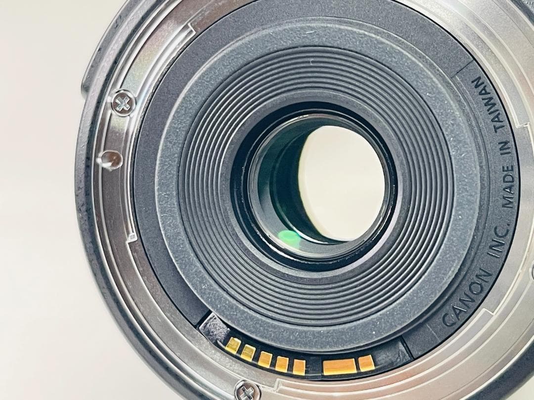 Canon キヤノン EF-S 18-135mm F3.5-5.6 IS STM