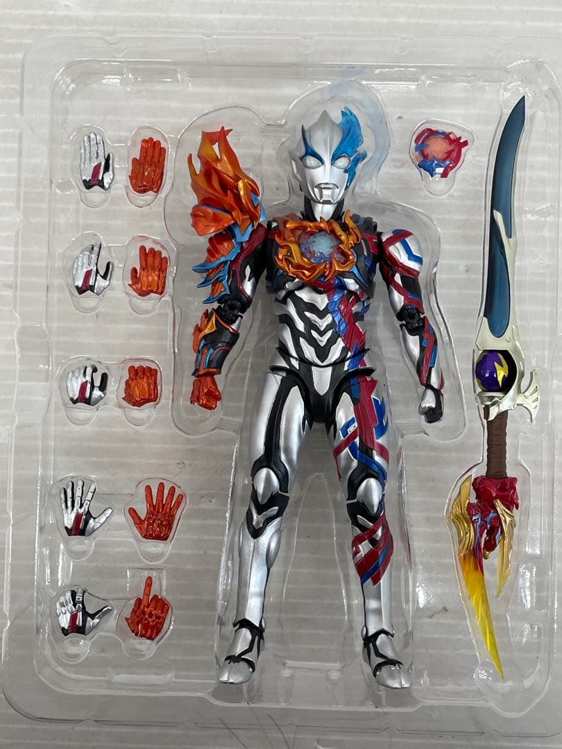 kntoy62-0493 S.H.Figuarts ウルトラマンブレーザー