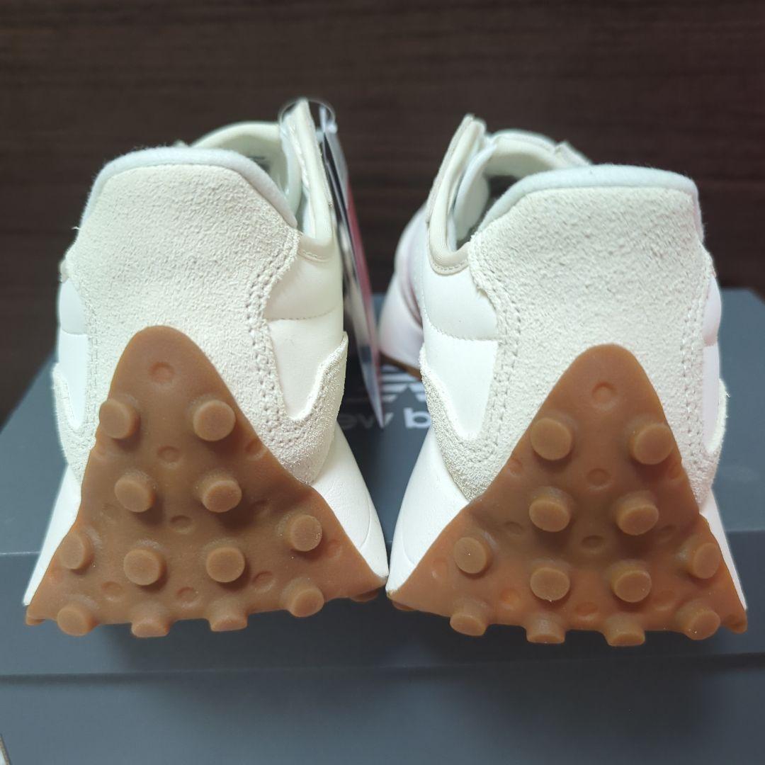 ニューバランス　WS327 NKD B　23.5cm 新品未使用