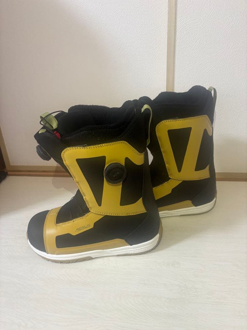 【使用回数2回】YONEX スノーボードブーツ AERUS 27.5cm