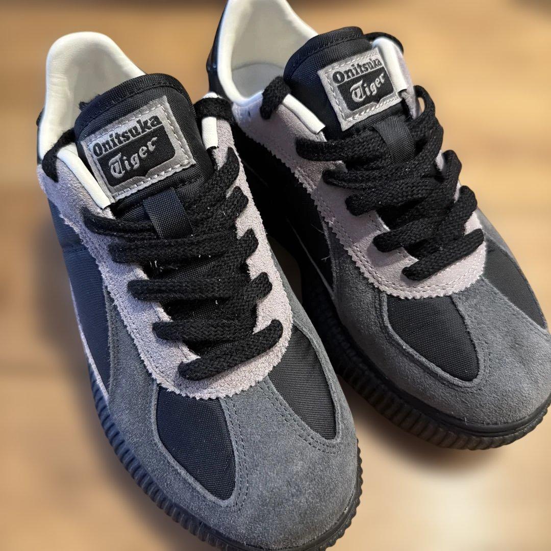 Onitsuka Tiger スニーカー グレー/ブラック22、5cm - メルカリ