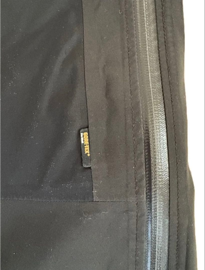 ホグロフス アトム ビブ Sサイズの通販はau PAY マーケット - 輸入雑貨