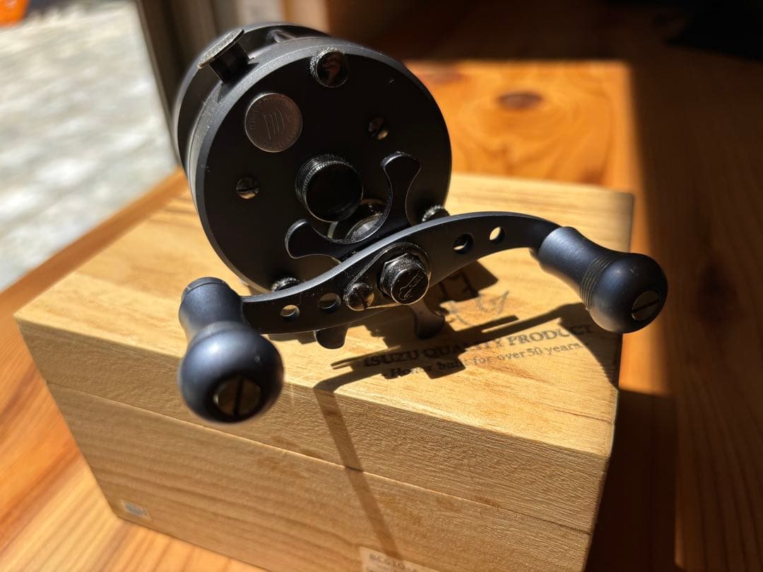 ハクナマタタ様用 五十鈴工業BC610-LA ベイトリールの通販はau PAY