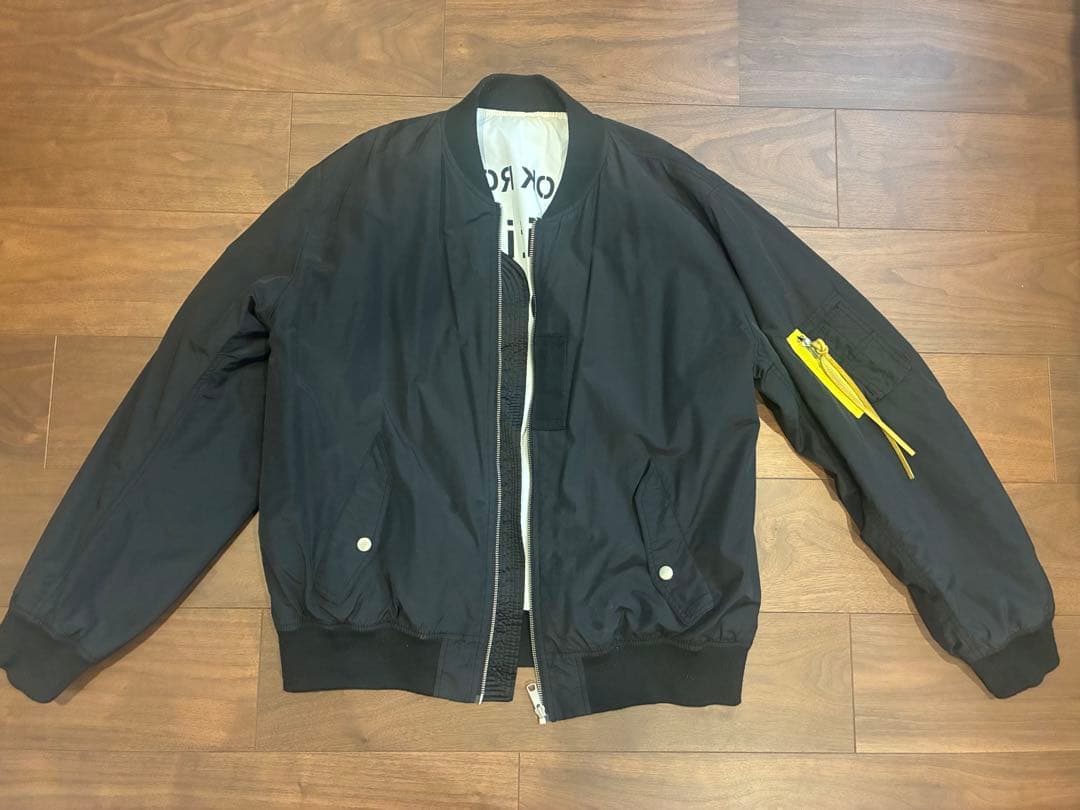 希少 ONE OK ROCK Ambitions 2017 MA-1 Lサイズ