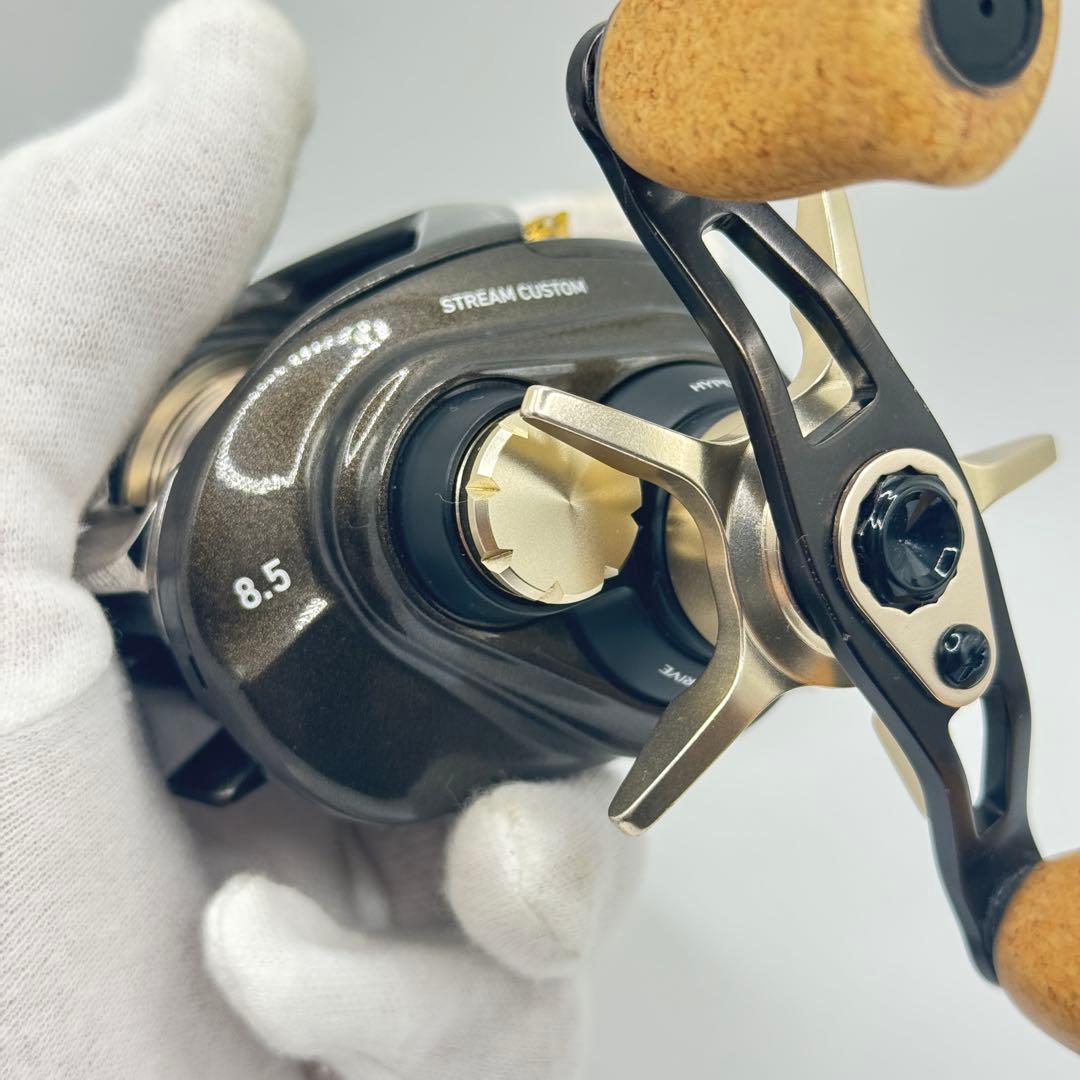 美品 シルバークリーク エア TW ストリームカスタム 8.5R 右巻 ダイワ