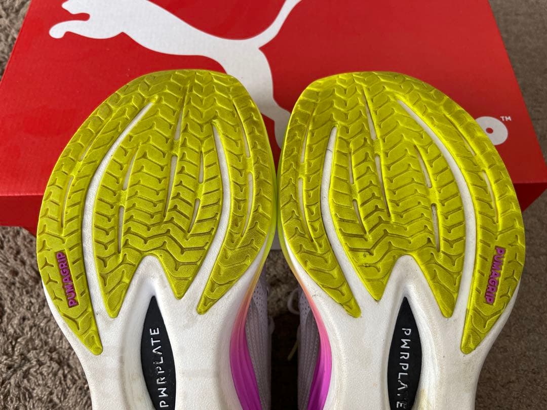 プーマ　ディヴィエイト ニトロ 3 Ekiden Glow 26.0cm