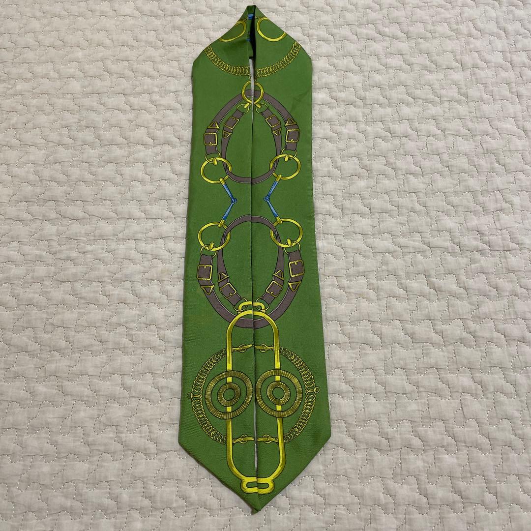 エルメス ツイリー 《Les Éperons d’Or（黄金の拍車）》