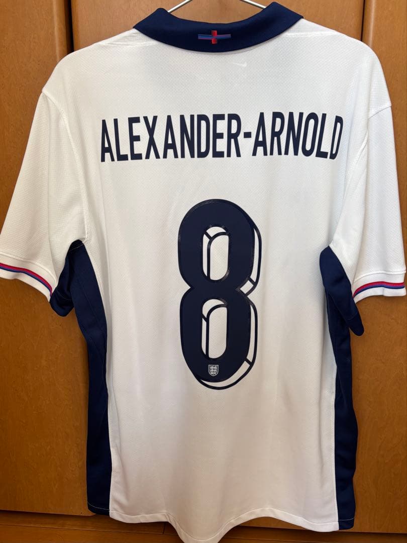 国内正規品】イングランド代表 アーノルド ユニフォーム ホーム 8番