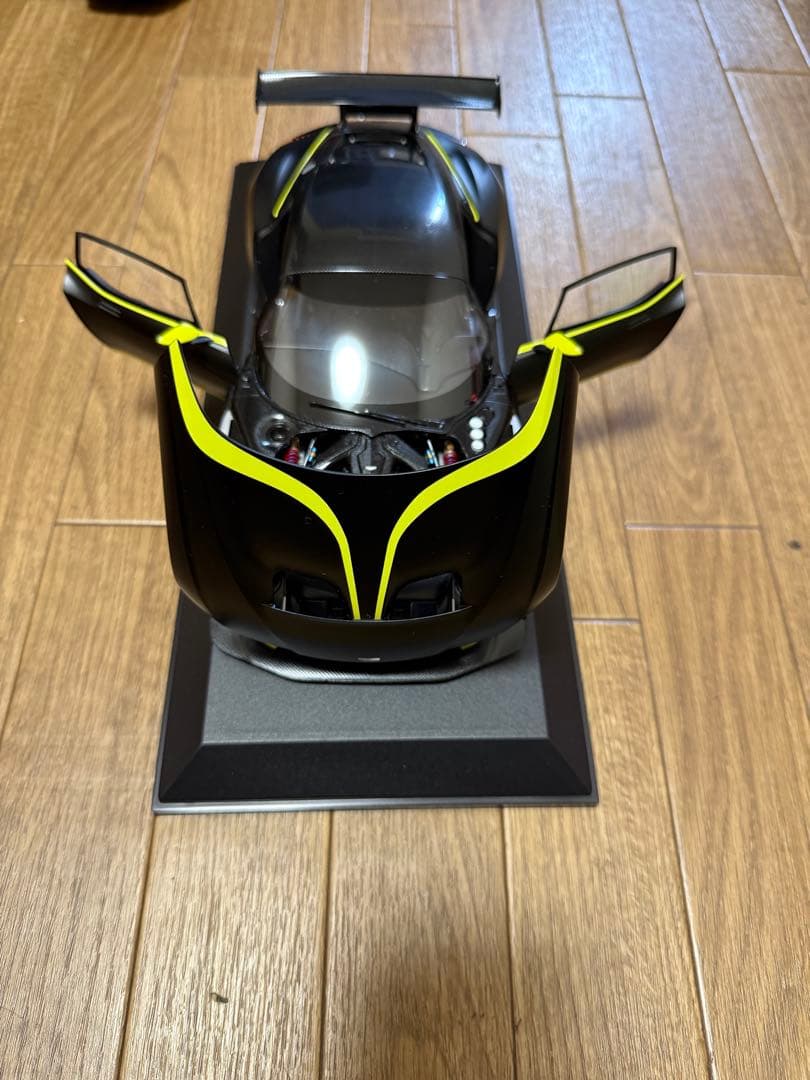 ミニカー ブラック/イエロー オープンボディ ミニカー 1/18 日産 フェアレディZ イエロー 限定 400個 samurai