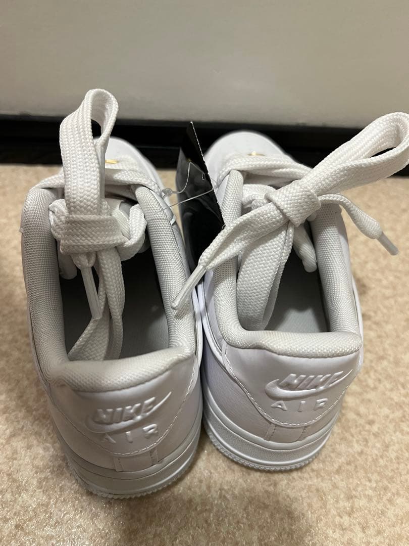 靴 W AIR FORCE 1 '07 HF2014-100 22.5cm