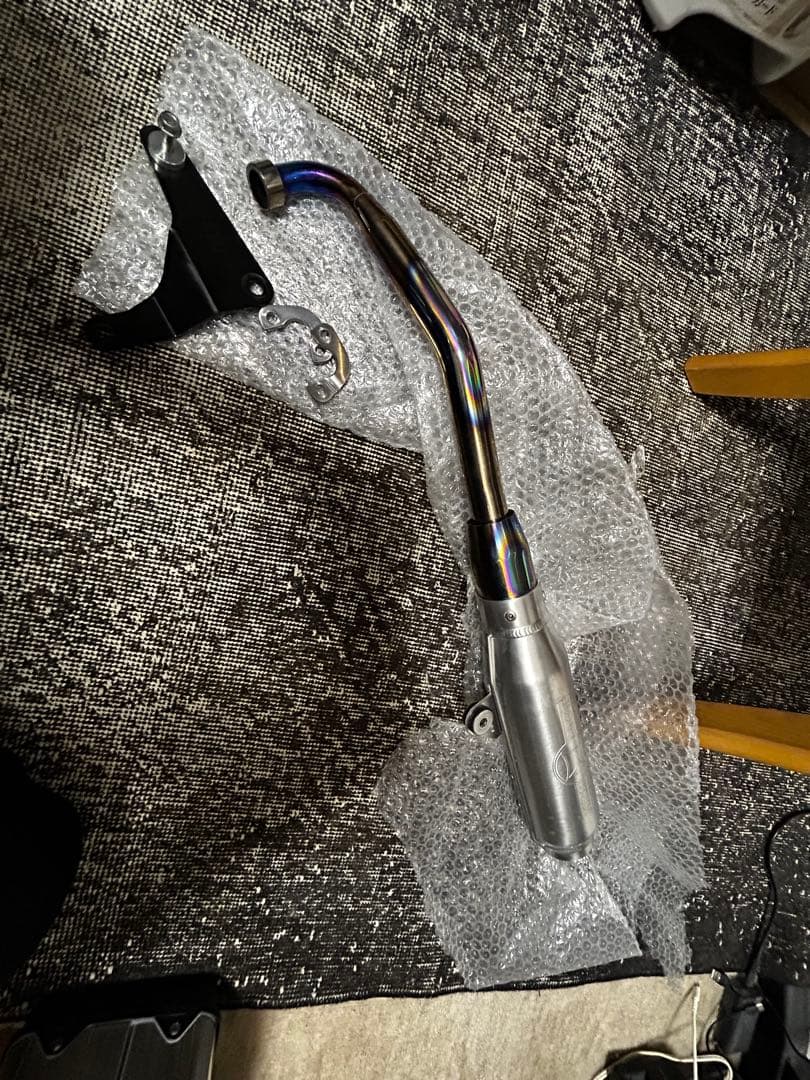 モリワキ(MORIWAKI) フルエキゾーストマフラー ショートモンスター　カブ Webike | MORIWAKI ENGINEERING モリワキエンジニアリング フル