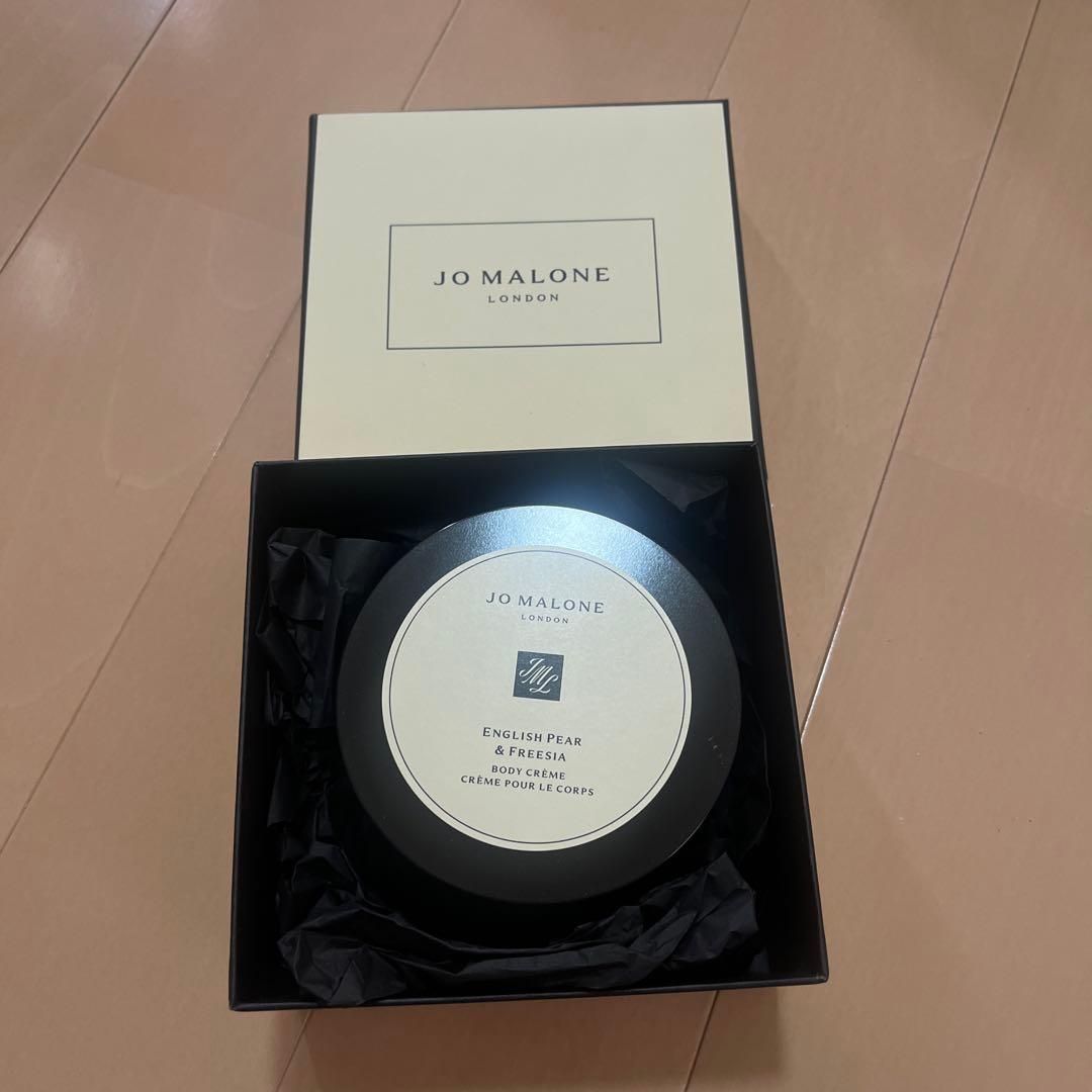 ジョーマローン　ボディクリーム　175ml イングリッシュペアー&フリージア Amazon | ジョー マローン(JO MALONE) イングリッシュペアー