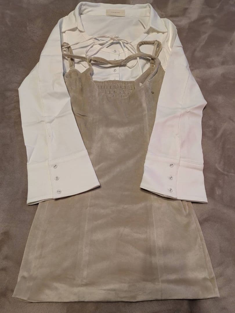 ANDMARY Betty velour mini dress - メルカリ