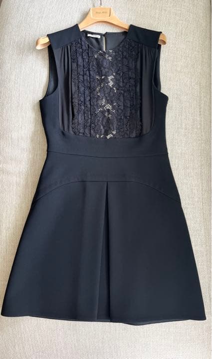 ミュウミュウmiu miu ブラックレースワンピース