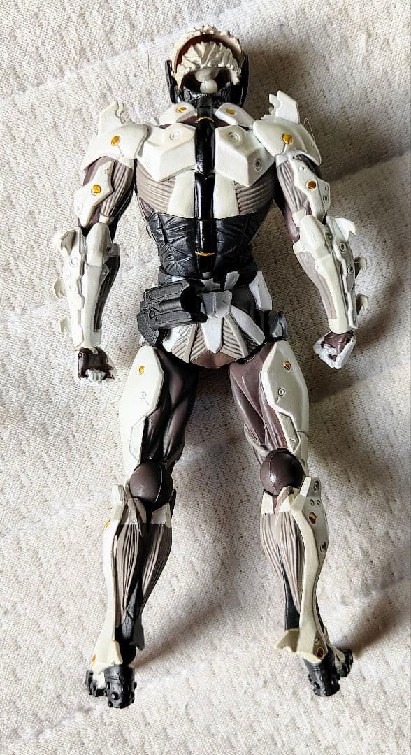 開封済み中古]リボルテックヤマグチ No.140EX 雷電 ホワイトアーマー